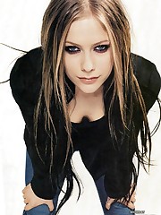 Amateur photos of Avril Lavigne