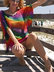 1000s upskirt picture gallery