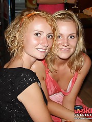 Accidental downblouse with embarrassed amateurs