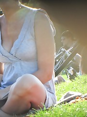 Crossed legs upskirt, of cute blonde peeked in a park.