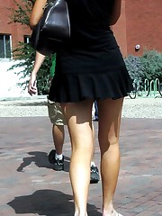 Mini skirt up skirt, spyed on the street upskirt shot