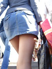 Jeans Girls pics gallery upskirt no panties
