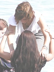 Downblouse Shots upskirt pictures upskirt pic