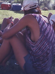 Downblouse Shots upskirt pictures upskirt no panties