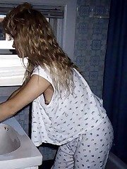 Downblouse Shots upskirt pictures upskirt pussy