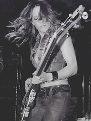 Downblouse Shots upskirt pictures upskirt photo