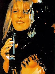 Downblouse Shots upskirt pictures upskirt pic