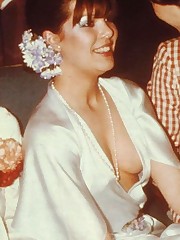 Downblouse Shots upskirt pictures upskirt no panties