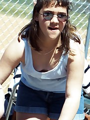 Downblouse Shots upskirt pictures upskirt no panties