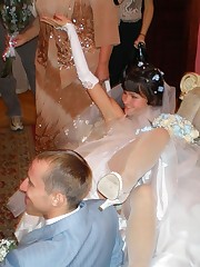 Gal of Sweet Teen Bride upskirt picture