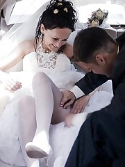 Gall of Sexy Bride Exposed upskirt photo