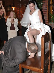 Gellery of Sexy Bride Exposed upskirt shot