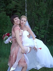 Gelery of Bride In White Stockings upskirt shot