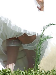 Super Hot bride upskirt picture