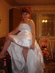 Shots of Hot Euro Bride upskirt picture