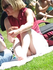 Sexy squatting blonde in pink. Squatting upskirt upskirt shot