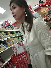 Up skirt ass pics, as hot as hell! upskirt pic