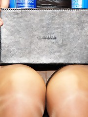 Upskirt panties of hot models celebrity upskirt