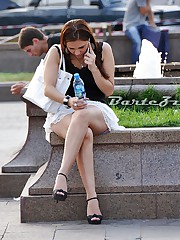 Upskirt lover hunting girl in park candid upskirt