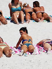 Real bikini heat of naughty amateurs upskirt picture