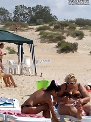 Nude tits shake of girls in bikinis upskirt pantyhose