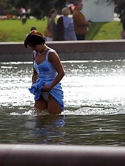 Photo upskirt scenes of real chicks upskirt no panties