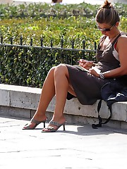 Girls keep playing upskirt pussies teen upskirt