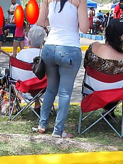 Fat ass in tight jeans in the street upskirt picture