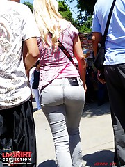 Skin tight jeans wrap the long legs upskirt no panties