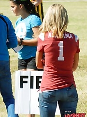 Real babes in the skin tight jeans upskirt shot