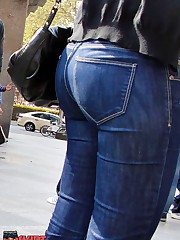Horny spread of tight spandex jeans upskirt picture