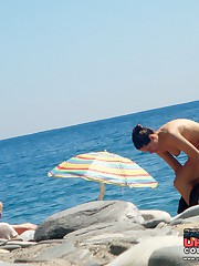 Nudist yoga looking so exciting upskirt picture