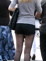 Sexy posing of girls in booty shorts upskirt pic