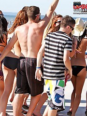 Bikini girls get sexy bottom spied upskirt photo