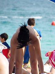 Slim bikini girls sexily posing here upskirt picture