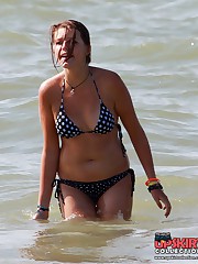 Voyeur man shoots all sexy bikinis upskirt pussy