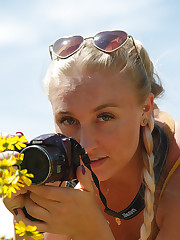 Who is ready to hit the trails? I like smoking hella weed, barking at the moon, and taking long hikes during springtime with beautiful, tall, buxom blondes. I have no idea why it is so hard to find a partner. Anyways, Harley Woodburn enjoys the desert climate of Southern California. Stay yellow. upskirt shot