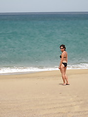 A nude cutie at the Orient