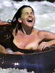 Downblouse Shots upskirt pictures