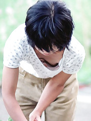 Downblouse Shots upskirt pictures