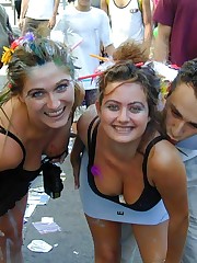 Downblouse Shots upskirt pictures