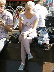 Random upskirt girls caught on cam